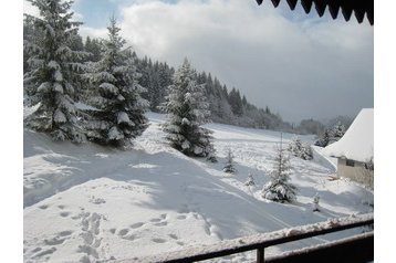 Slovacia Chata Kubínska hoľa, Exteriorul